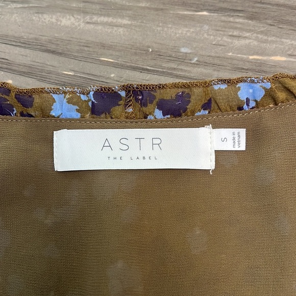 ASTR THE LABEL BLOUSE SMALL - Picture 8 of 16